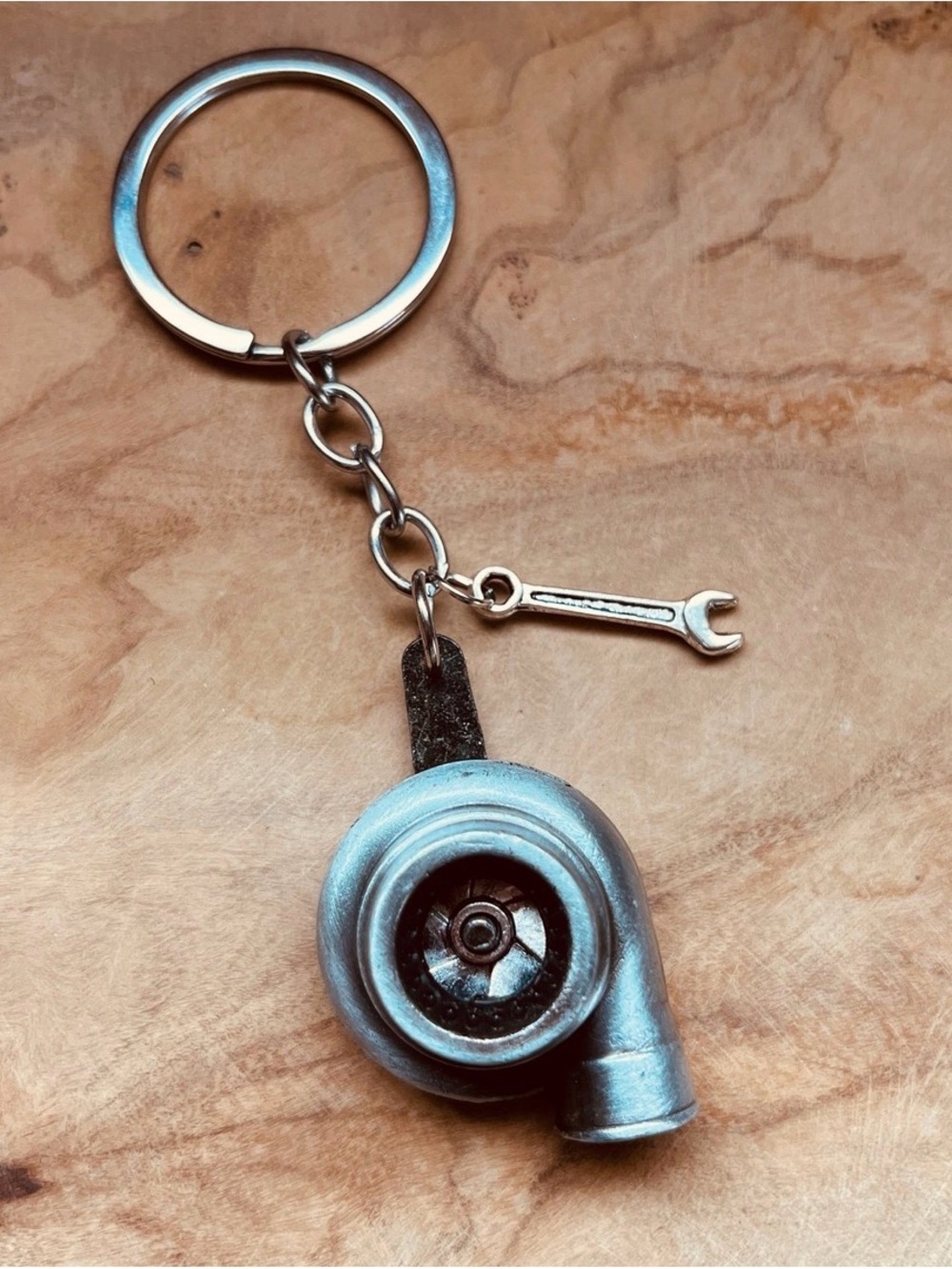 Turbo Keychain, Turbo with Wrench, Keyring, Metal Turbo, Functional, Muscle Cars